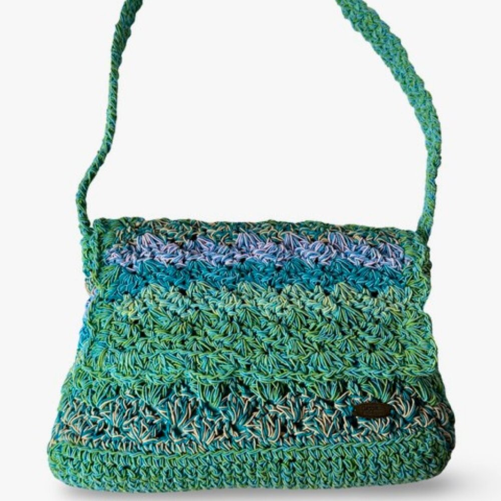 Cappelli Straworld Inc vibrant Ocean-Toned Handbag – Perfect for Summer